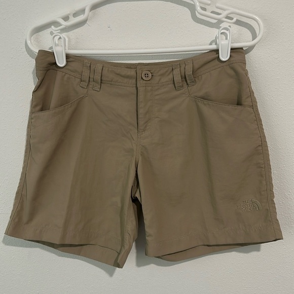 The North Face Horizon Becca short size 2 - Picture 1 of 5